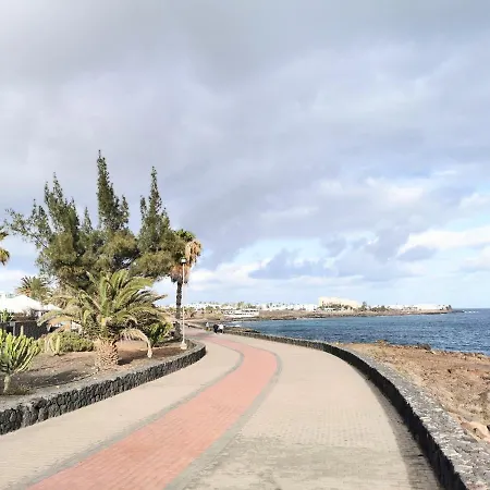 Apartment Calypso, Completo Con Vistas Al Mar Y A La Piscina En Costa Teguise