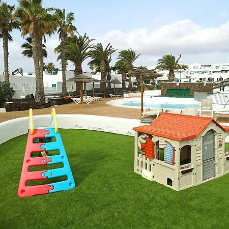 Calypso, Completo Con Vistas Al Mar Y A La Piscina En Apartment *