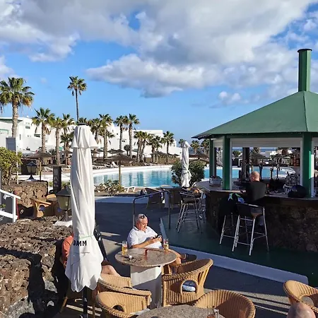 Calypso, Completo Con Vistas Al Mar Y A La Piscina En Appartement *